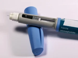 Alerji sandığınız aslında - medikal atlas stilinde anatomik kesit illustrasyonu